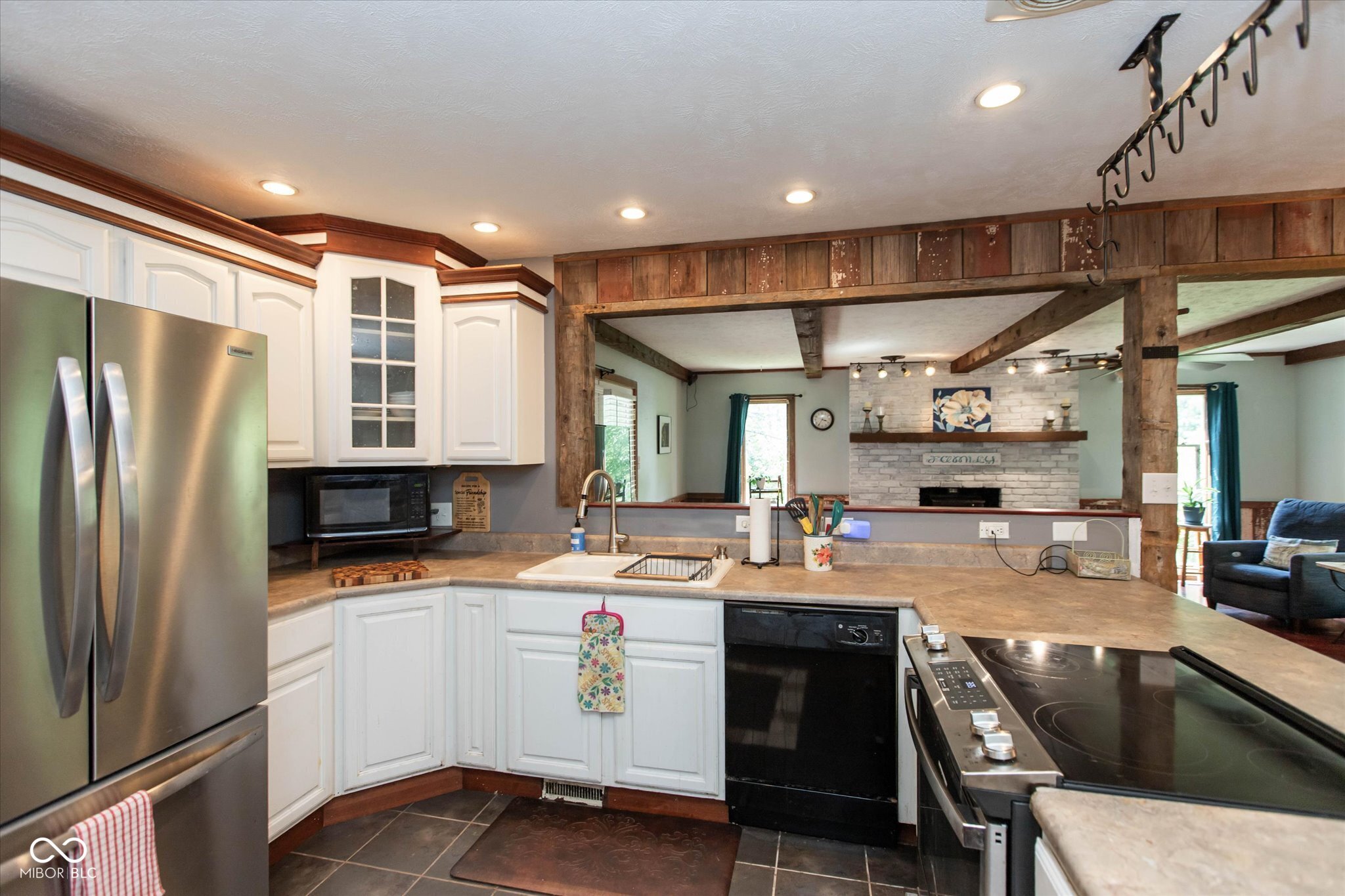 7140 Griffith Road Indianapolis, IN 46227 - Photo 13 of 26