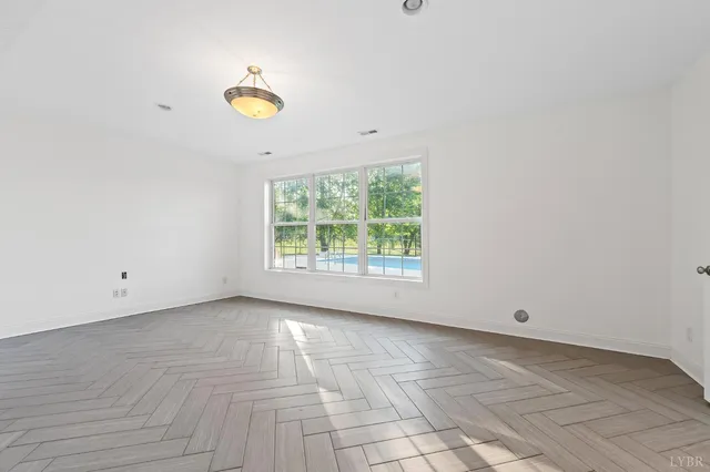 $649,900 | 1039 Ashburn Drive, Forest, VA 24551