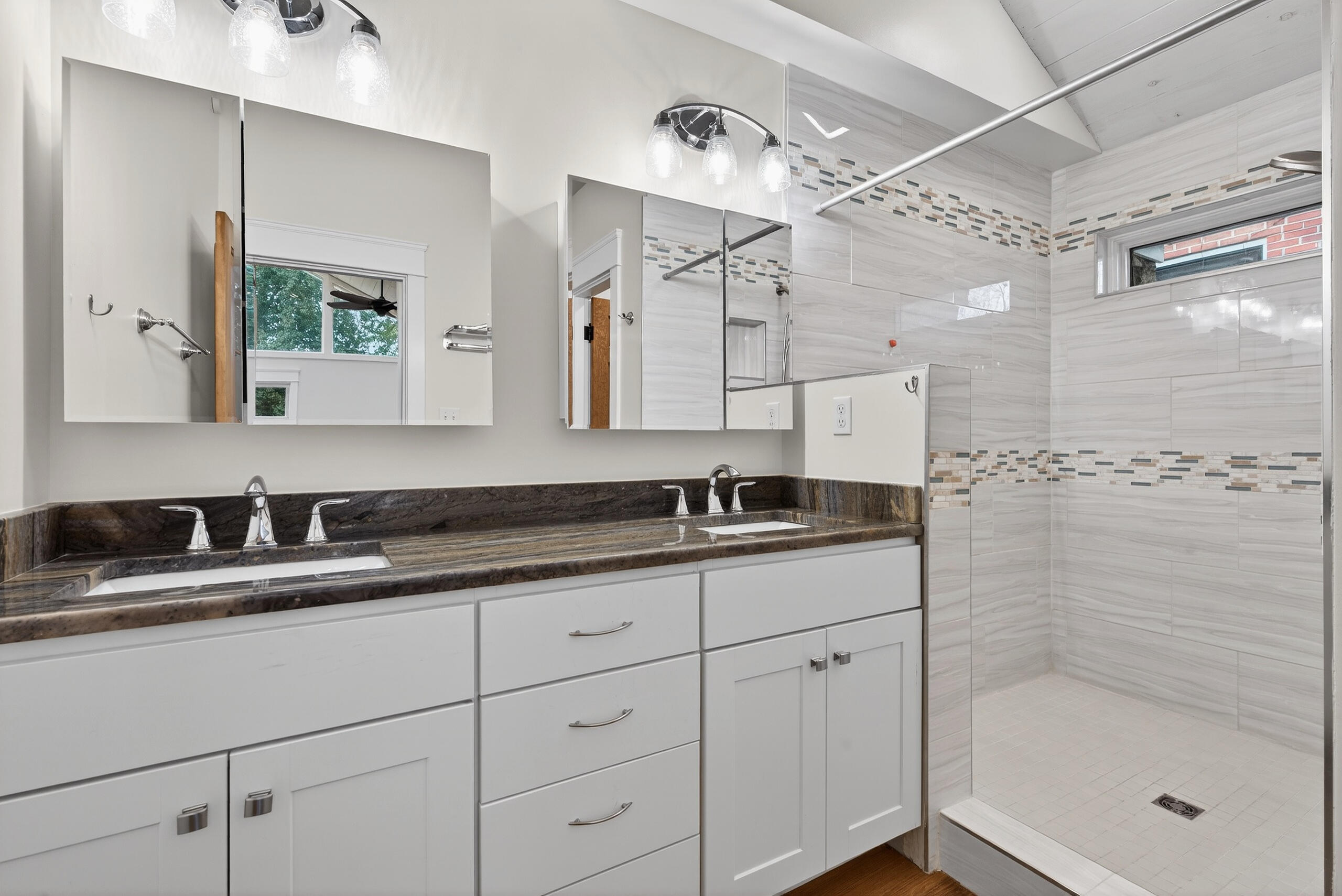 433 Holiday Road Lexington, KY 40502 - Photo 25 of 47 433holiday24