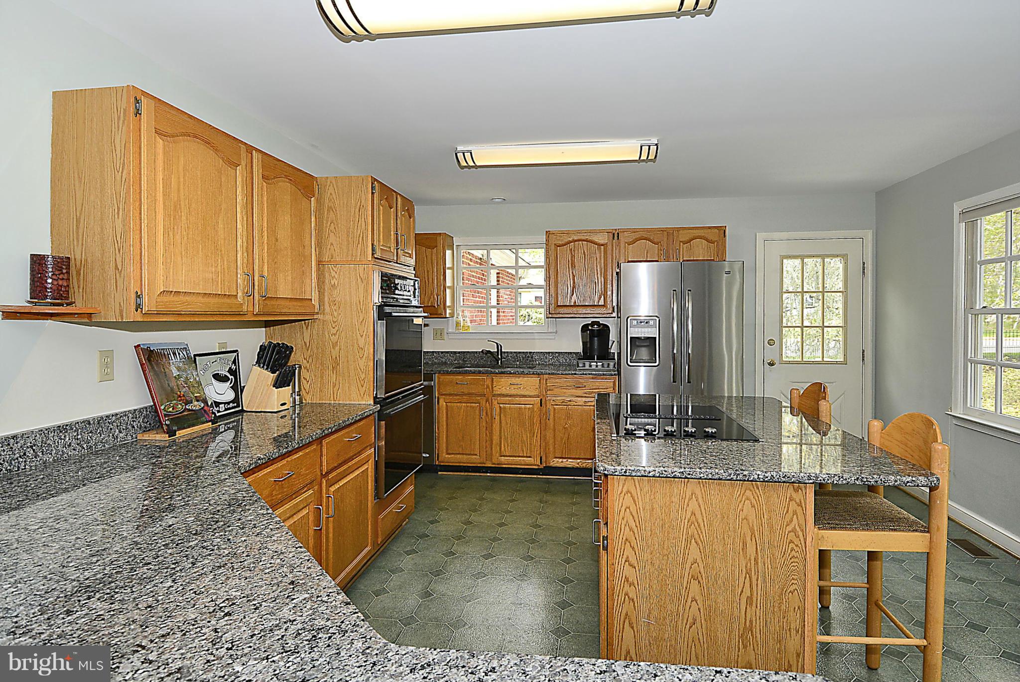 100 Hutton Street Gaithersburg, MD 20877 - Photo 13 of 30 Kitchen