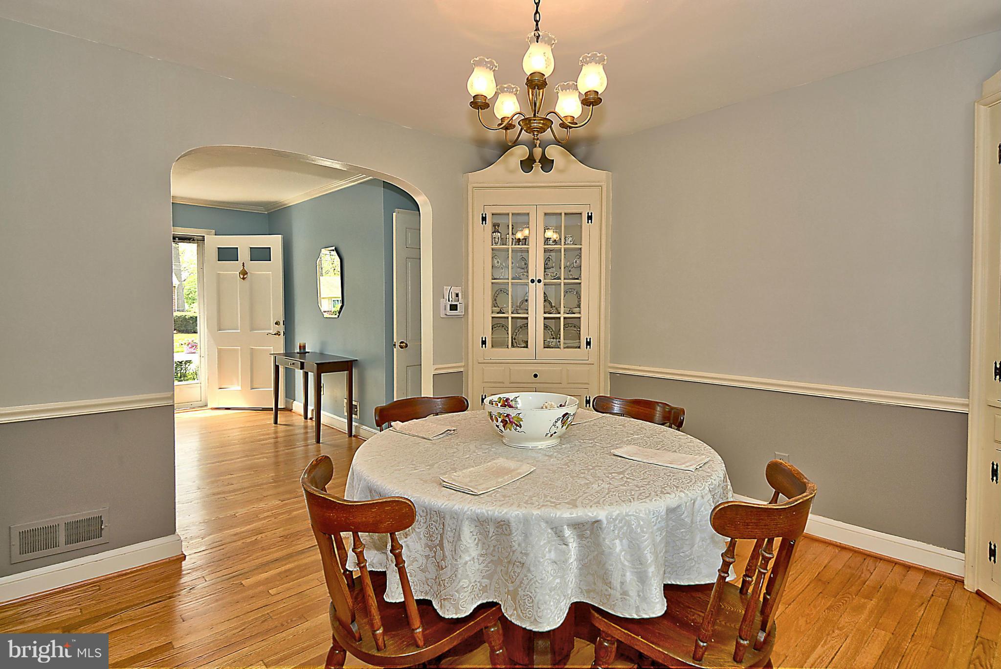 100 Hutton Street Gaithersburg, MD 20877 - Photo 3 of 30 Dining Room