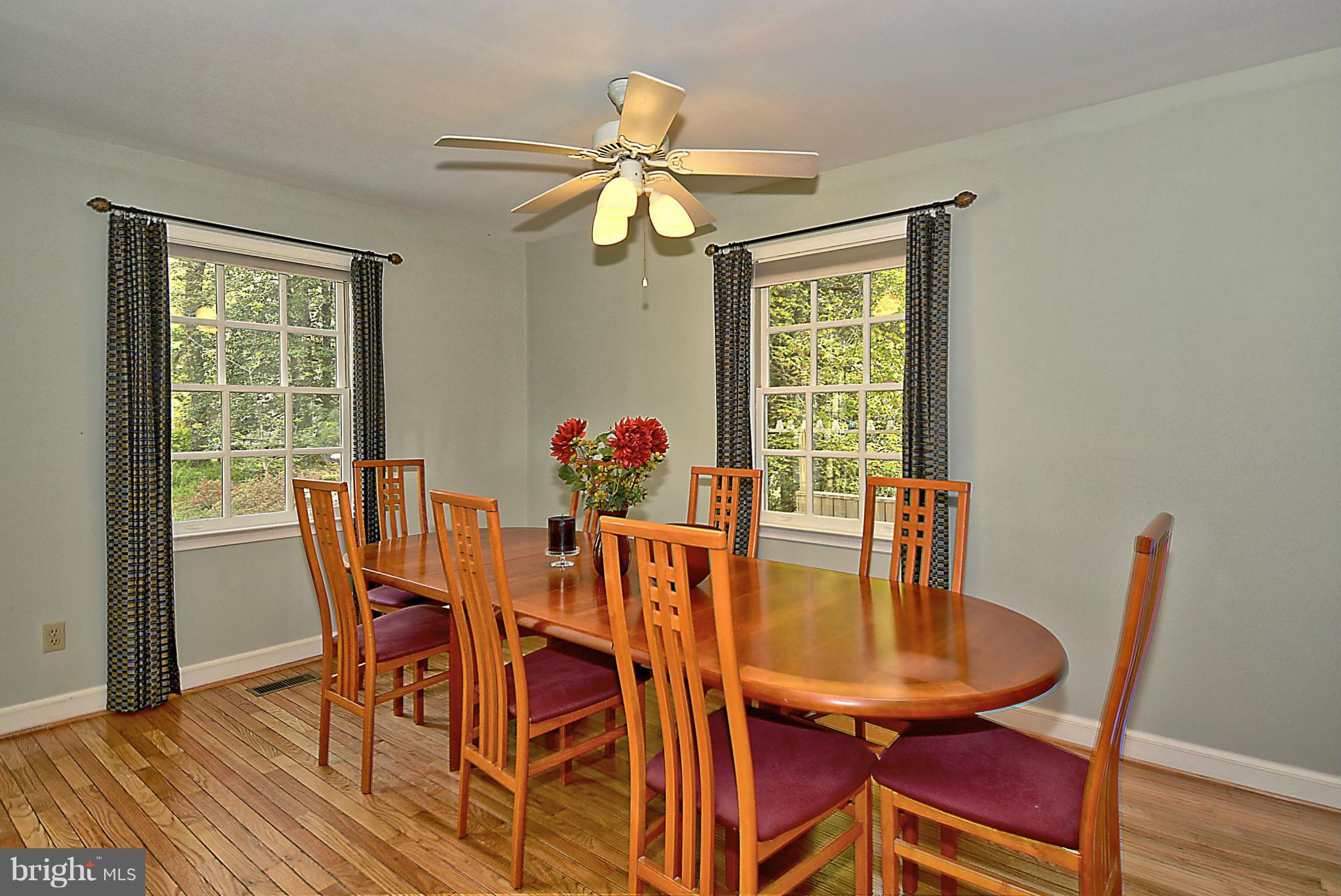 100 Hutton Street Gaithersburg, MD 20877 - Photo 6 of 30 Dining Room
