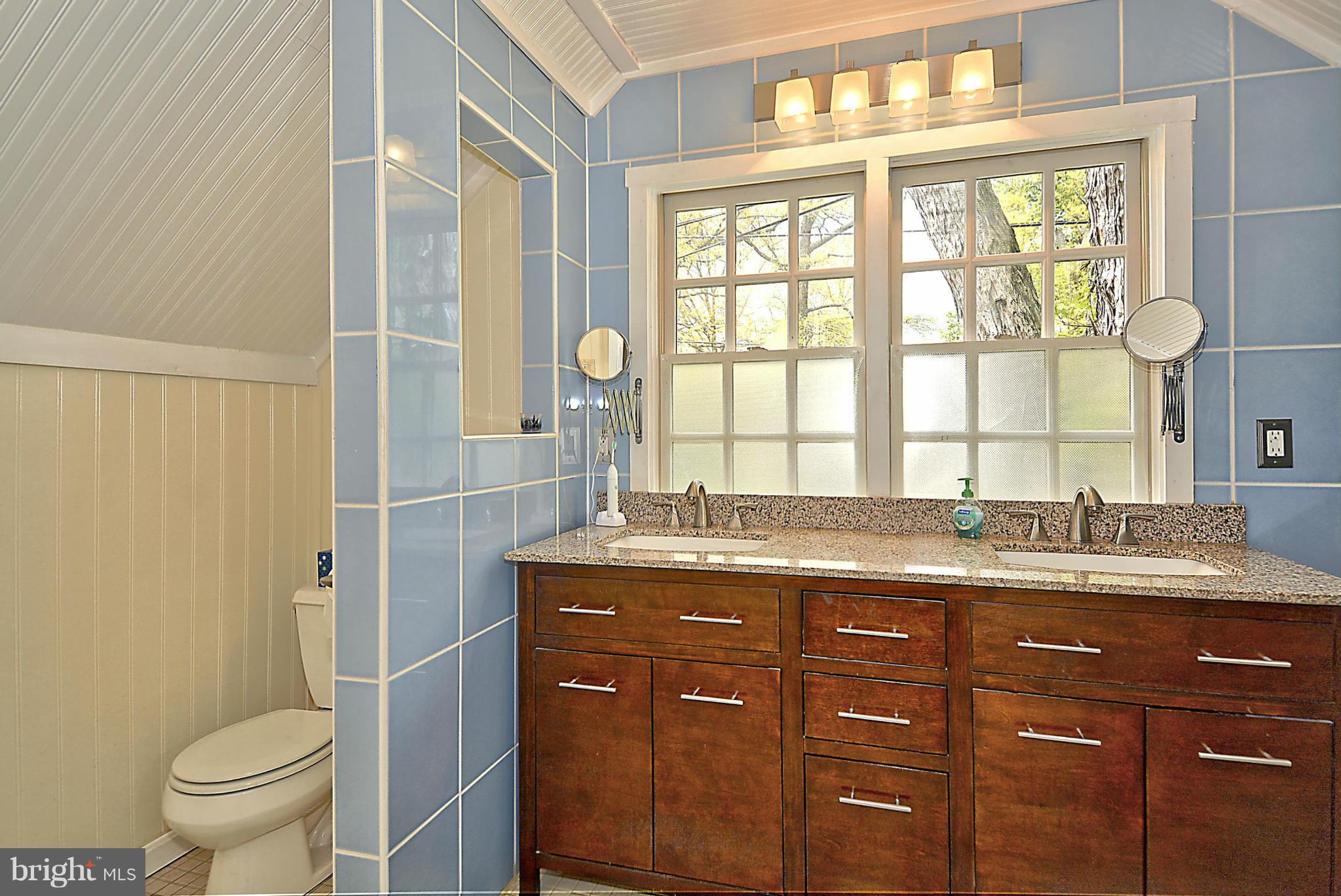 100 Hutton Street Gaithersburg, MD 20877 - Photo 8 of 30 Bath (Master)