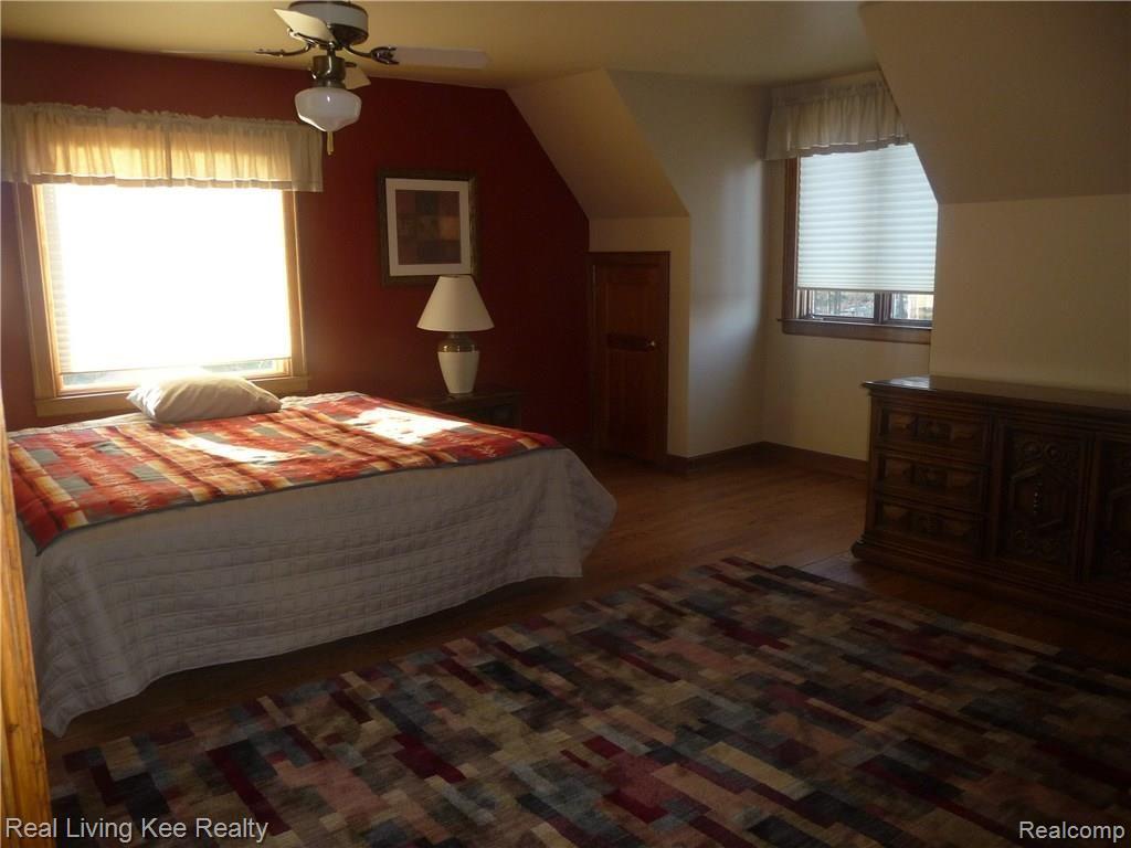 7207 28 Mile Road Washington, MI 48094 - Photo 13 of 35 2nd bedroom with master bath