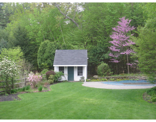 221 Robinson Road Boxborough, MA 01719 - Photo 15 of 27