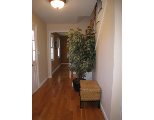 221 Robinson Road Boxborough, MA 01719 - Photo 21 of 27