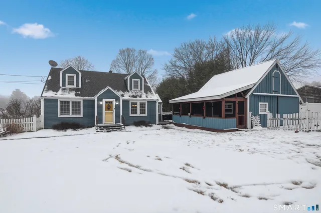 $399,000 | 668 Quinebaug Road, Quinebaug, CT 06262