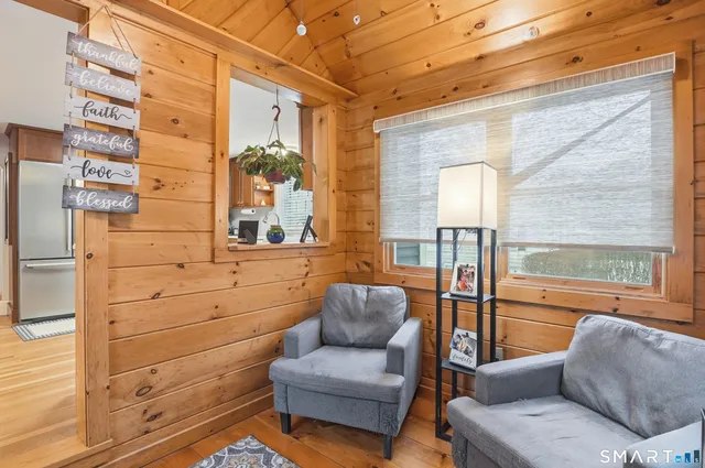 $399,000 | 668 Quinebaug Road, Quinebaug, CT 06262