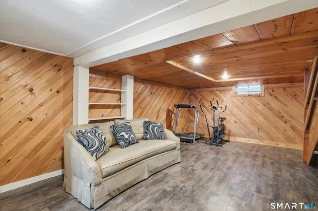 $399,000 | 668 Quinebaug Road, Quinebaug, CT 06262