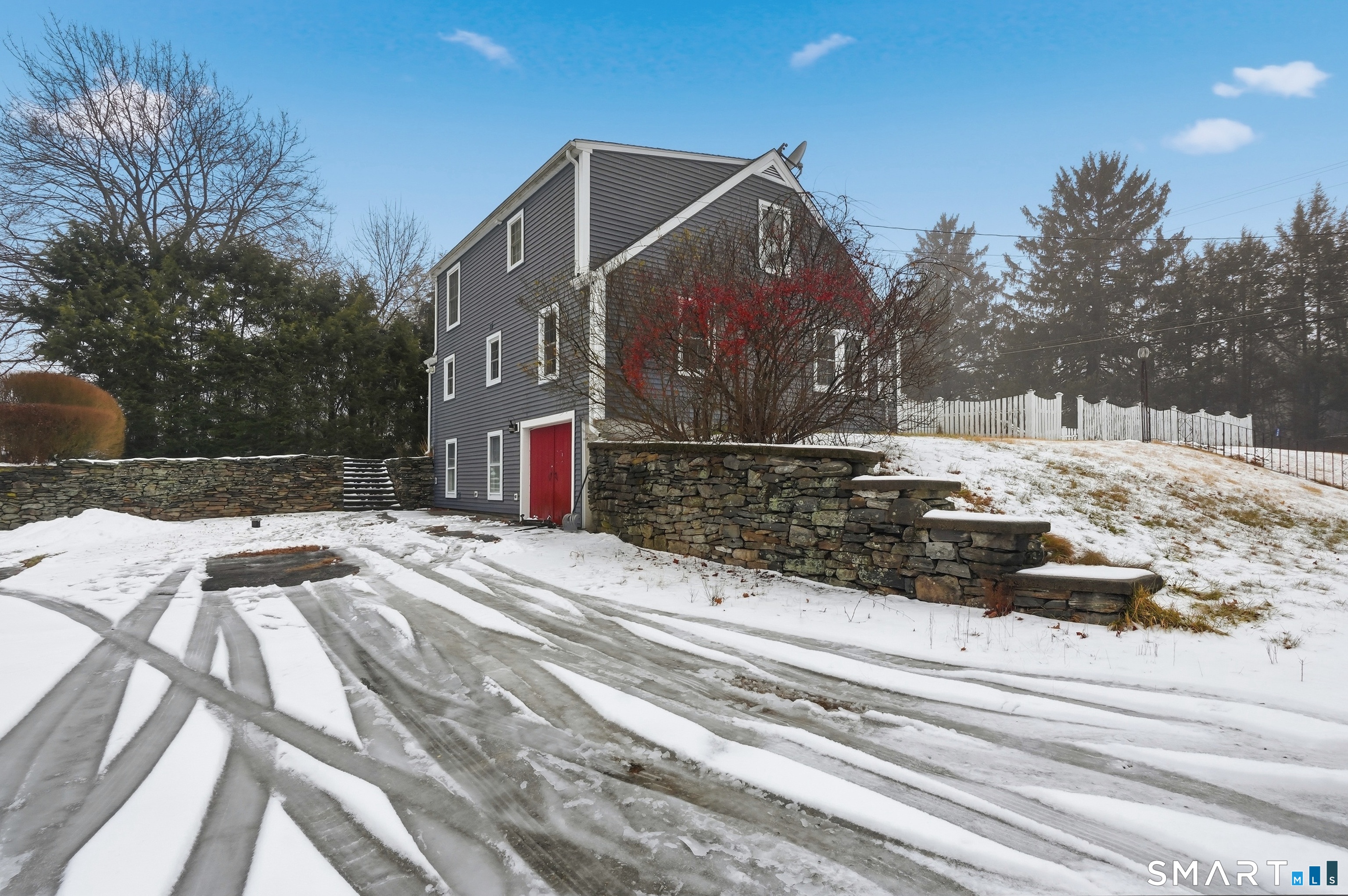 668 Quinebaug Road Thompson, CT 06262 - Photo 36 of 40