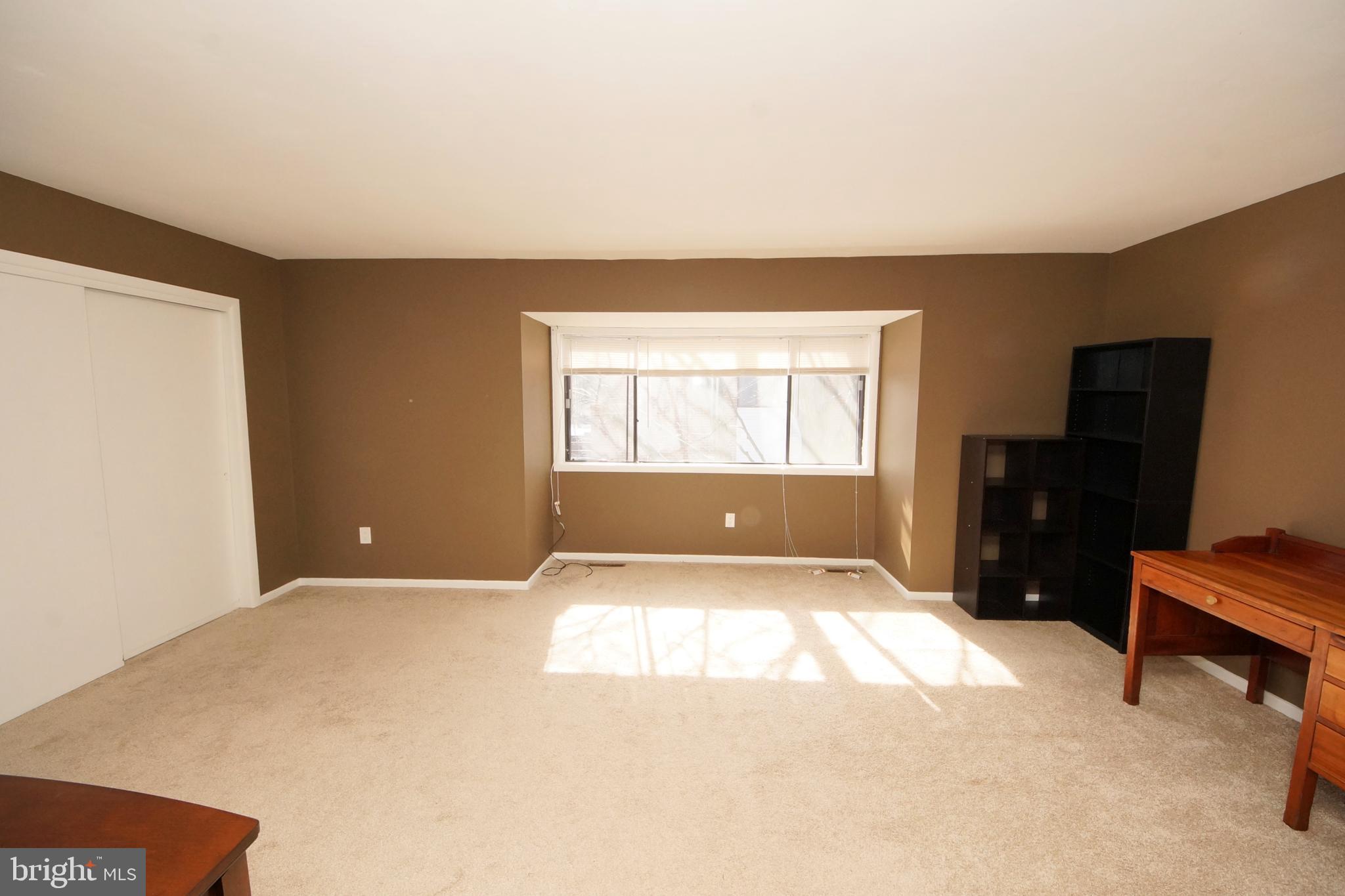 844 Jamestown Road East Windsor, NJ 08520 - Photo 26 of 49 Gallery Image 26