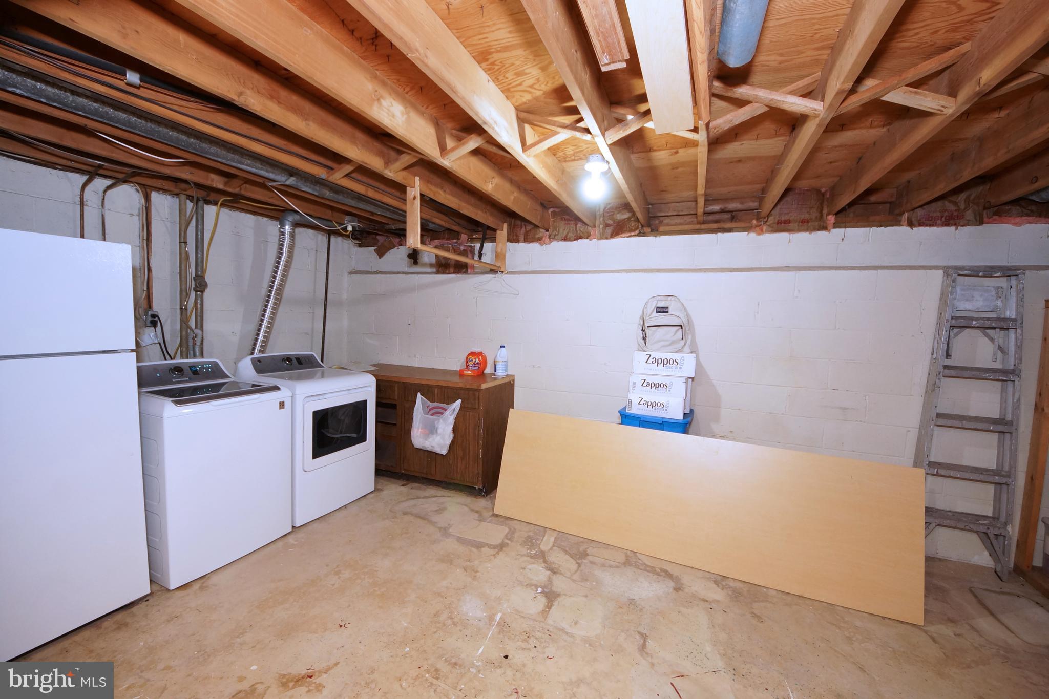 844 Jamestown Road East Windsor, NJ 08520 - Photo 39 of 49 Gallery Image 39