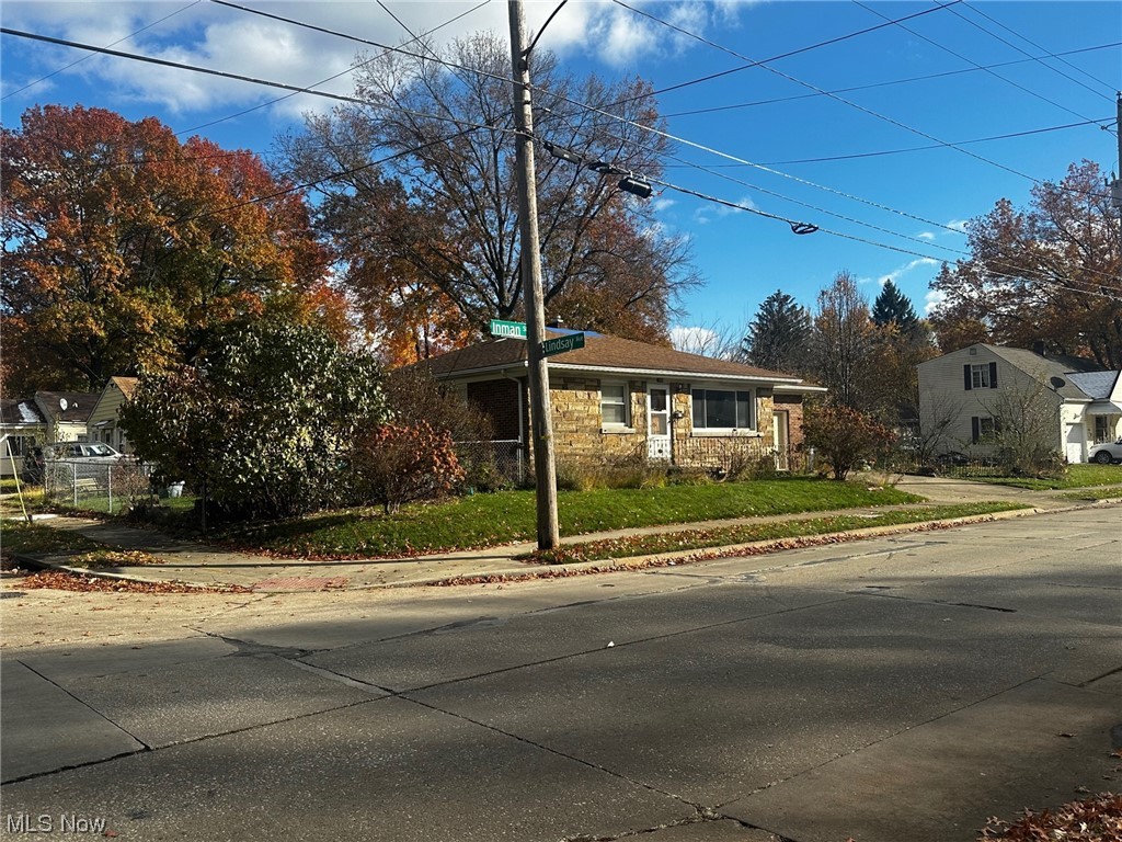 1333 Inman Street Akron, OH 44306 - Photo 4 of 16