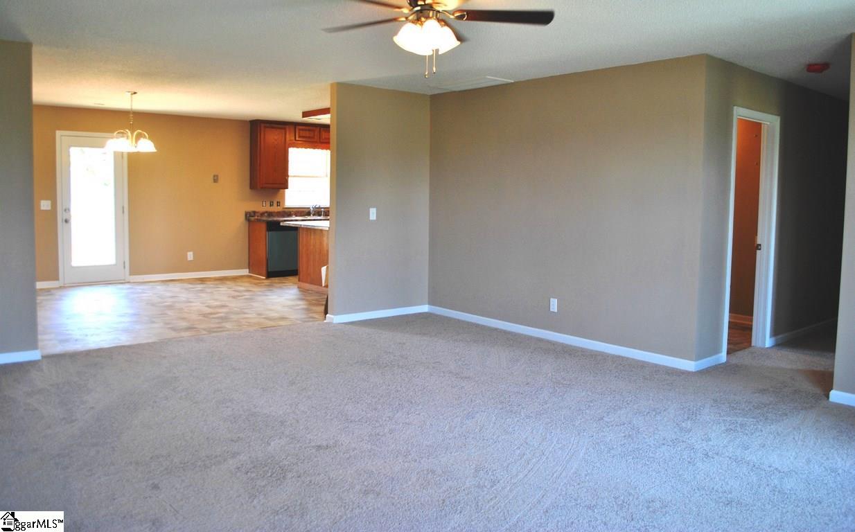 2053 Twin Bridge Road Gaffney, SC 29341 - Photo 4 of 26