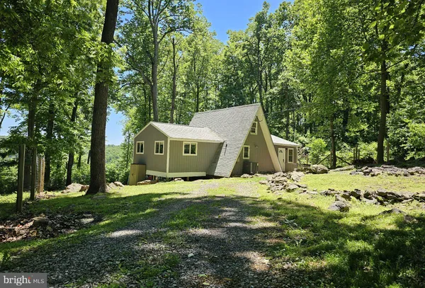 $289,000 | 2628 High Top Road, Linden, VA 22642