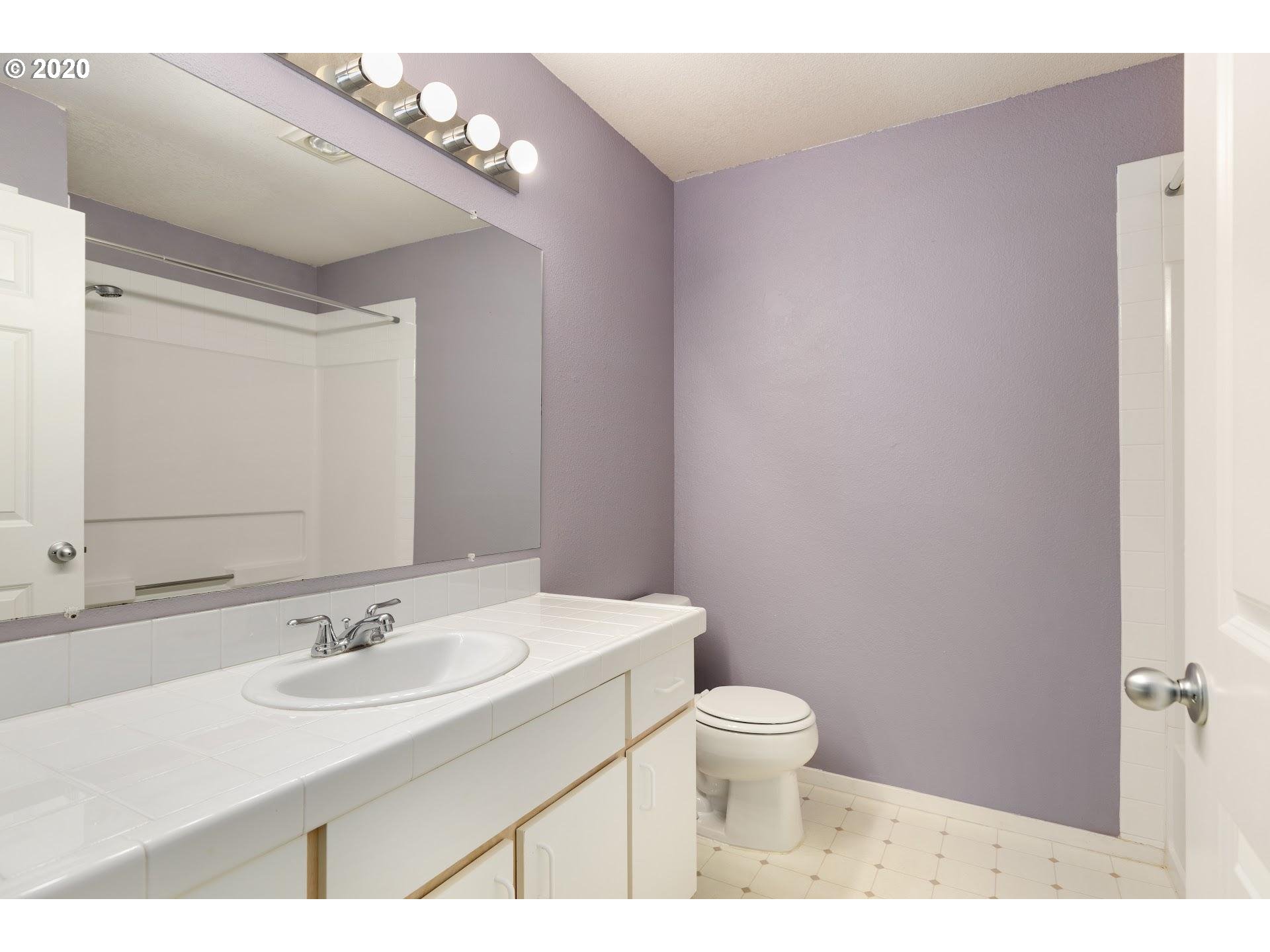 5225 Jean Road, Unit 506 Lake Oswego, OR 97035 - Photo 15 of 25