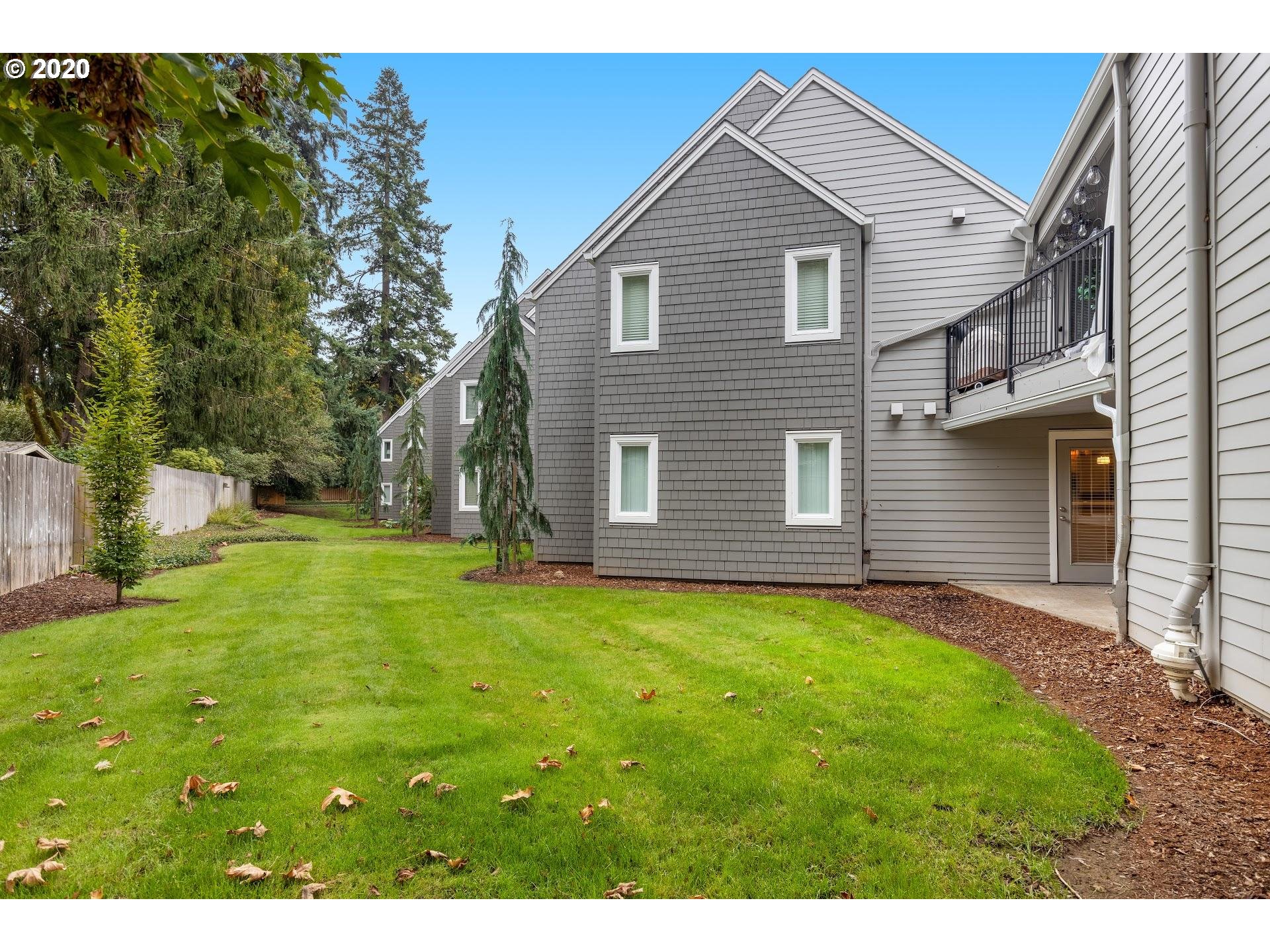 5225 Jean Road, Unit 506 Lake Oswego, OR 97035 - Photo 22 of 25