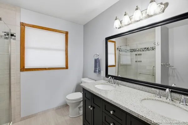 $699,000 | 914 Jackson Street Southwest, Grandville, MI 49418