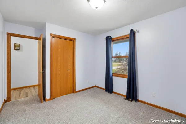$699,000 | 914 Jackson Street Southwest, Grandville, MI 49418