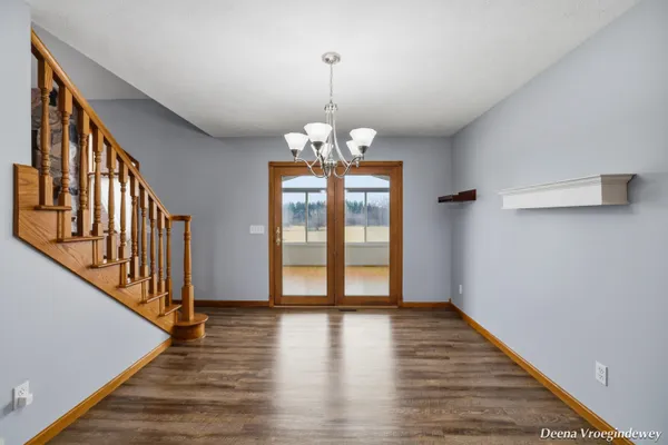 $699,000 | 914 Jackson Street Southwest, Grandville, MI 49418