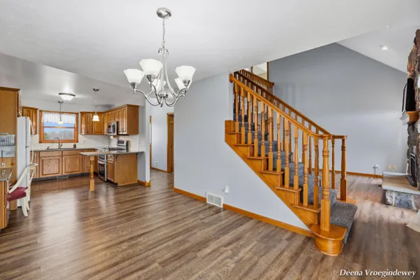 $699,000 | 914 Jackson Street Southwest, Grandville, MI 49418