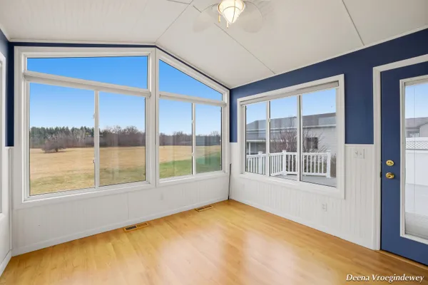 $699,000 | 914 Jackson Street Southwest, Grandville, MI 49418