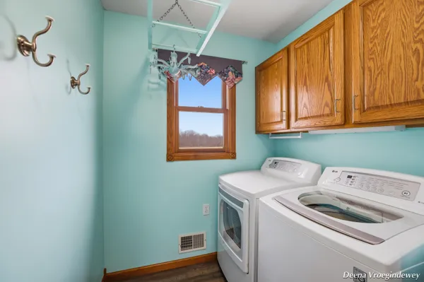 $699,000 | 914 Jackson Street Southwest, Grandville, MI 49418