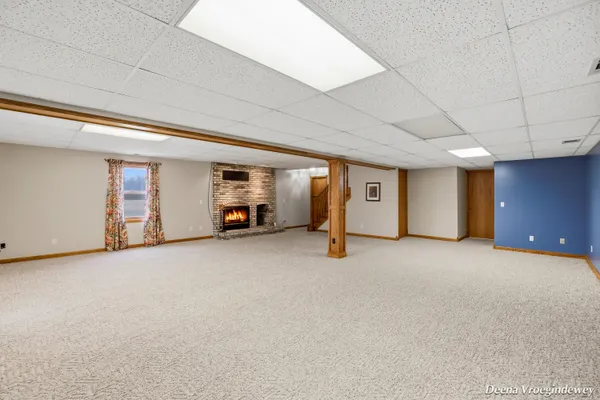 $699,000 | 914 Jackson Street Southwest, Grandville, MI 49418