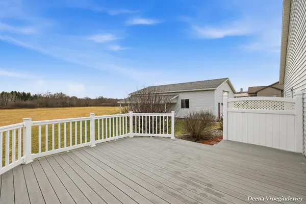 $699,000 | 914 Jackson Street Southwest, Grandville, MI 49418