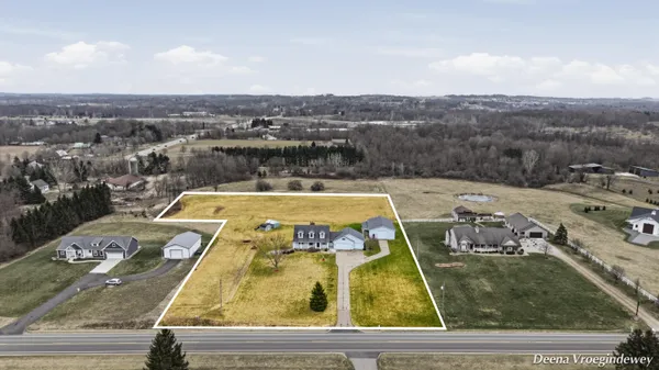 $699,000 | 914 Jackson Street Southwest, Grandville, MI 49418