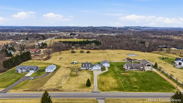 $699,000 | 914 Jackson Street Southwest, Grandville, MI 49418