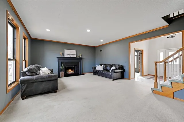 $545,000 | 1480 East Sleepy Hollow Drive, Olathe, KS 66062