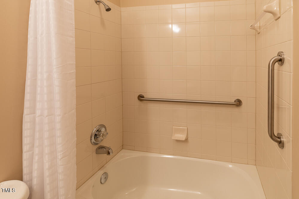 8231 Allyns Landing Way, Unit 104 Raleigh, NC 27615 - Photo 28 of 34 IMG_5275-HDR
