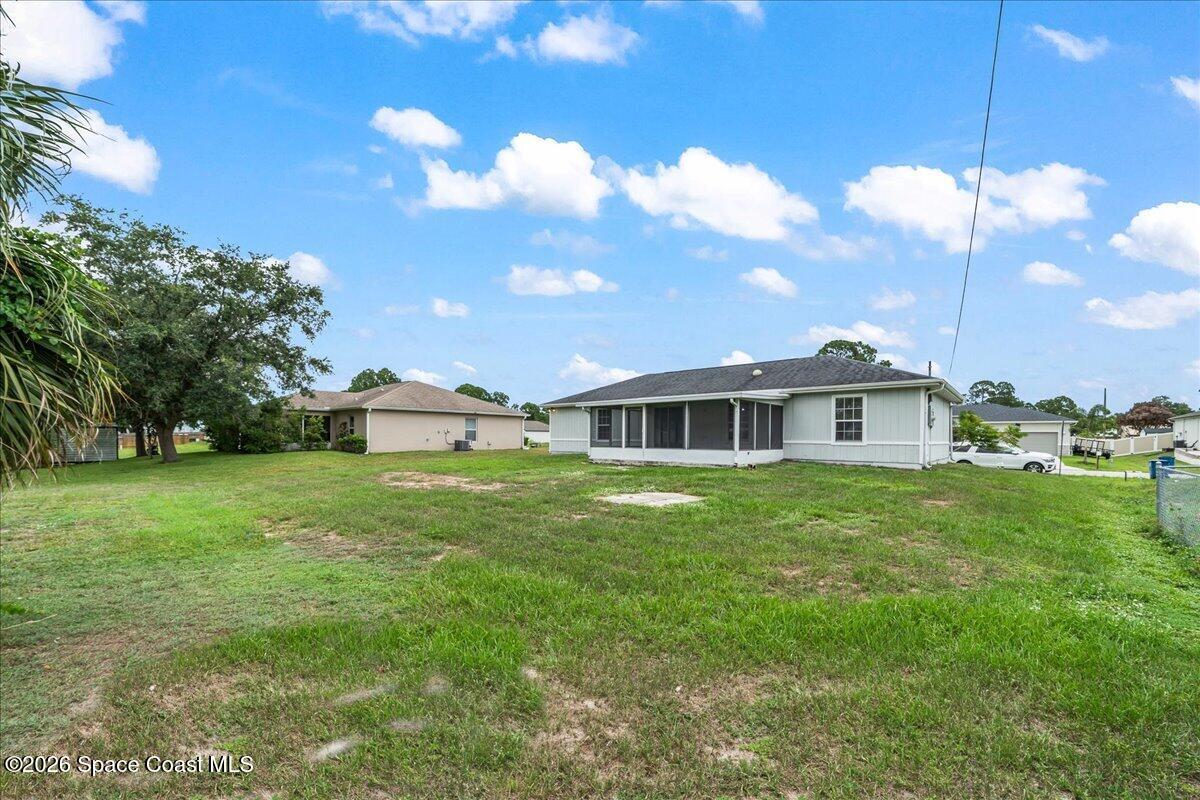 360 Wendover Road Southwest Palm Bay, FL 32908 - Photo 23 of 26 23-untitled-02063