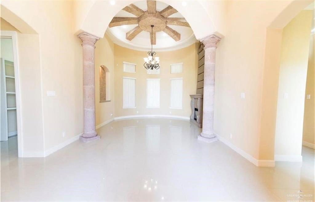 22111 North Val Verde Road Edinburg, TX 78542 - Photo 2 of 10