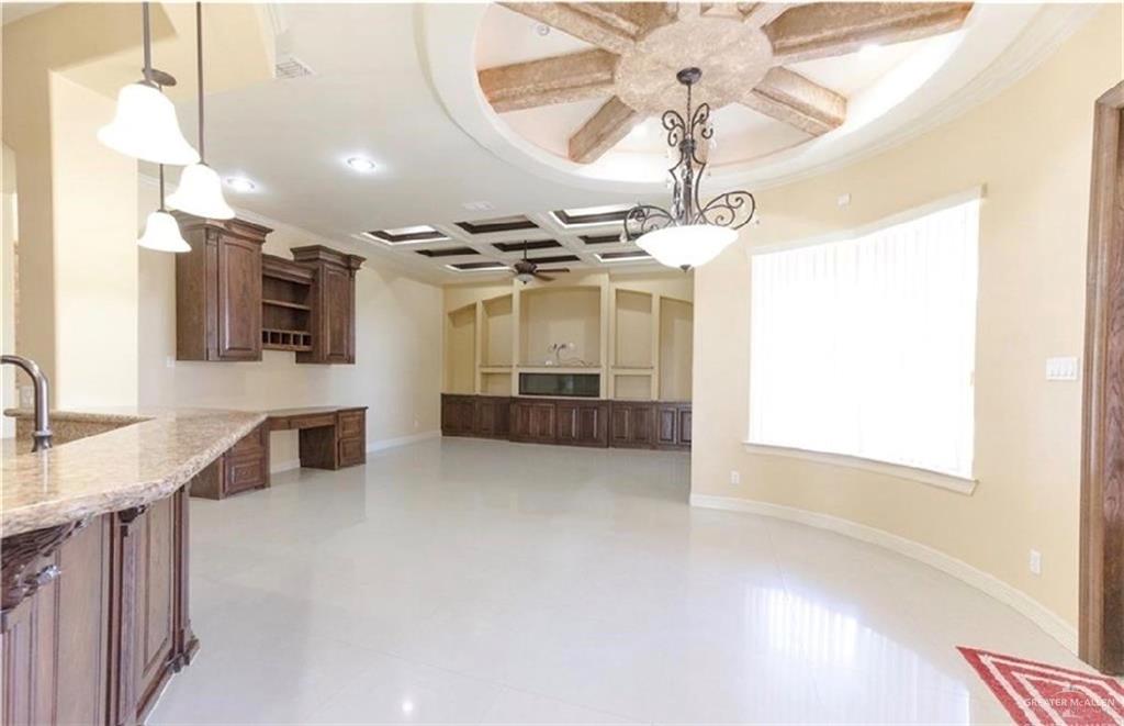 22111 North Val Verde Road Edinburg, TX 78542 - Photo 7 of 10