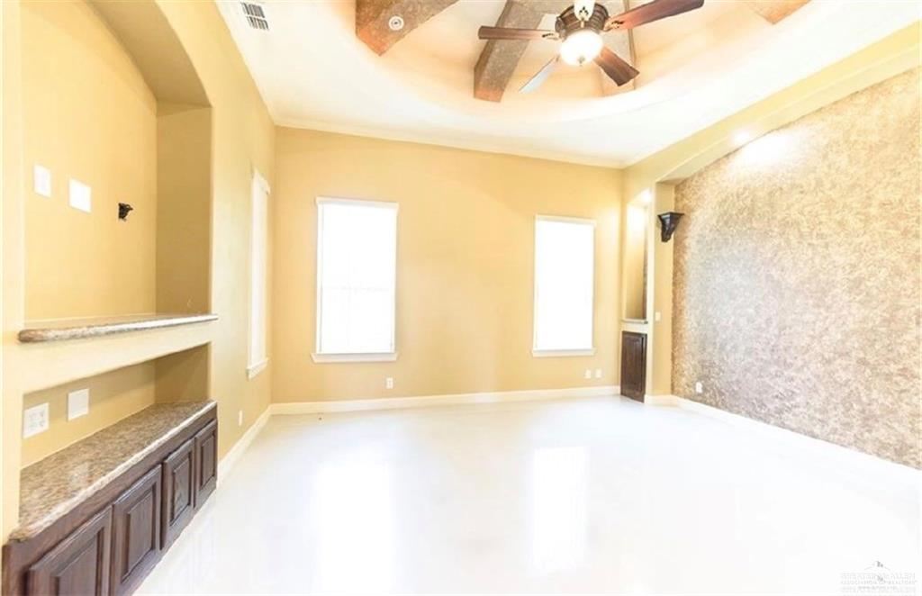 22111 North Val Verde Road Edinburg, TX 78542 - Photo 8 of 10