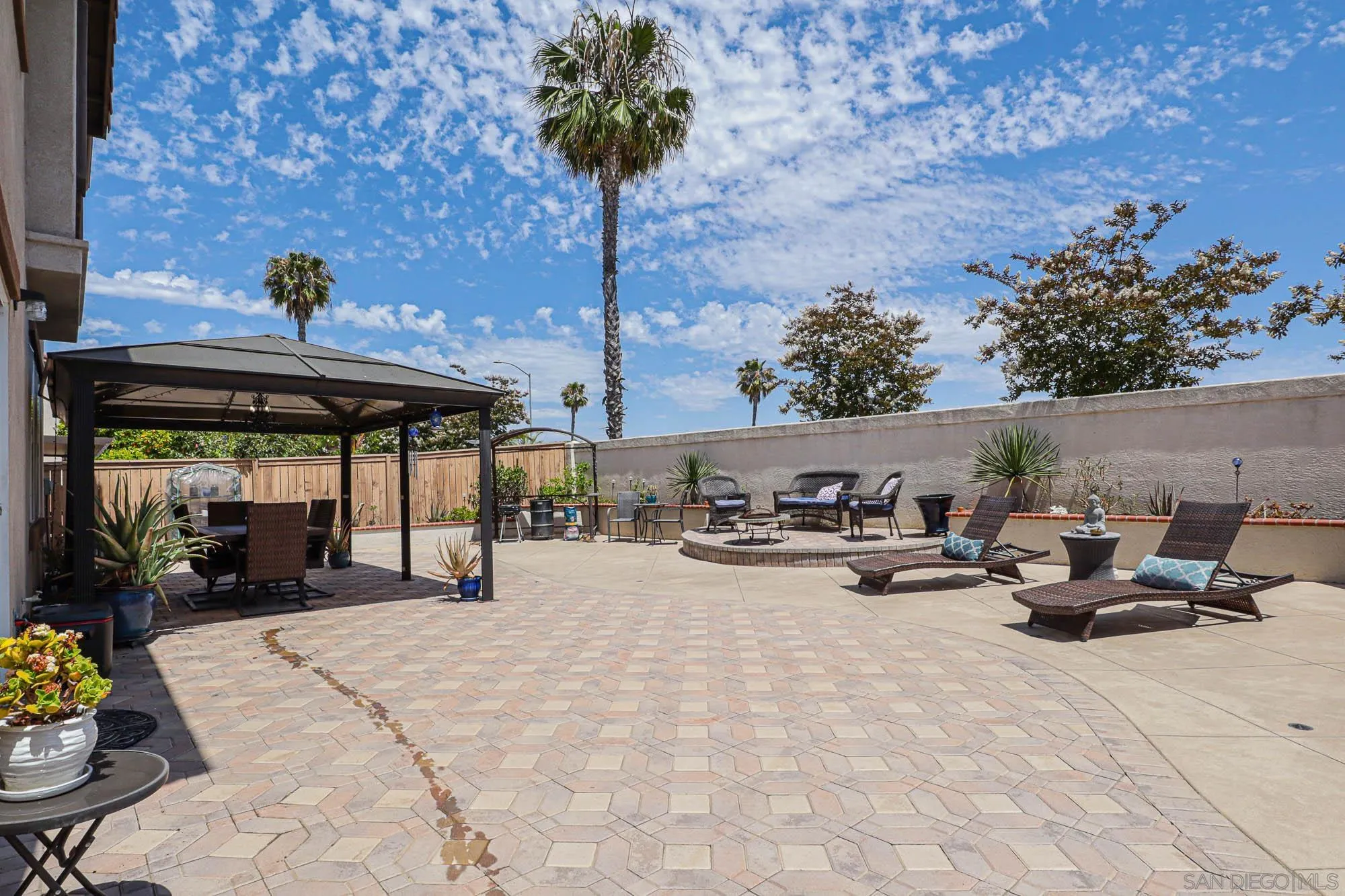 914 Rigley Street Chula Vista, CA 91911 - Photo 31 of 35 a view of a backyard