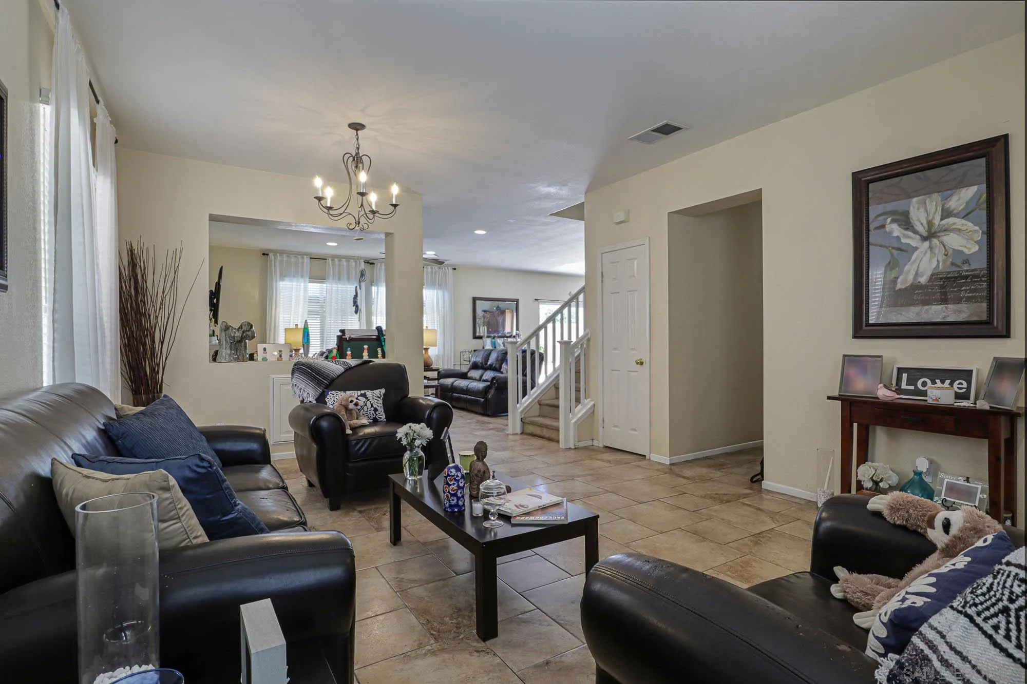914 Rigley Street Chula Vista, CA 91911 - Photo 7 of 35 a living room with furniture and wooden floor