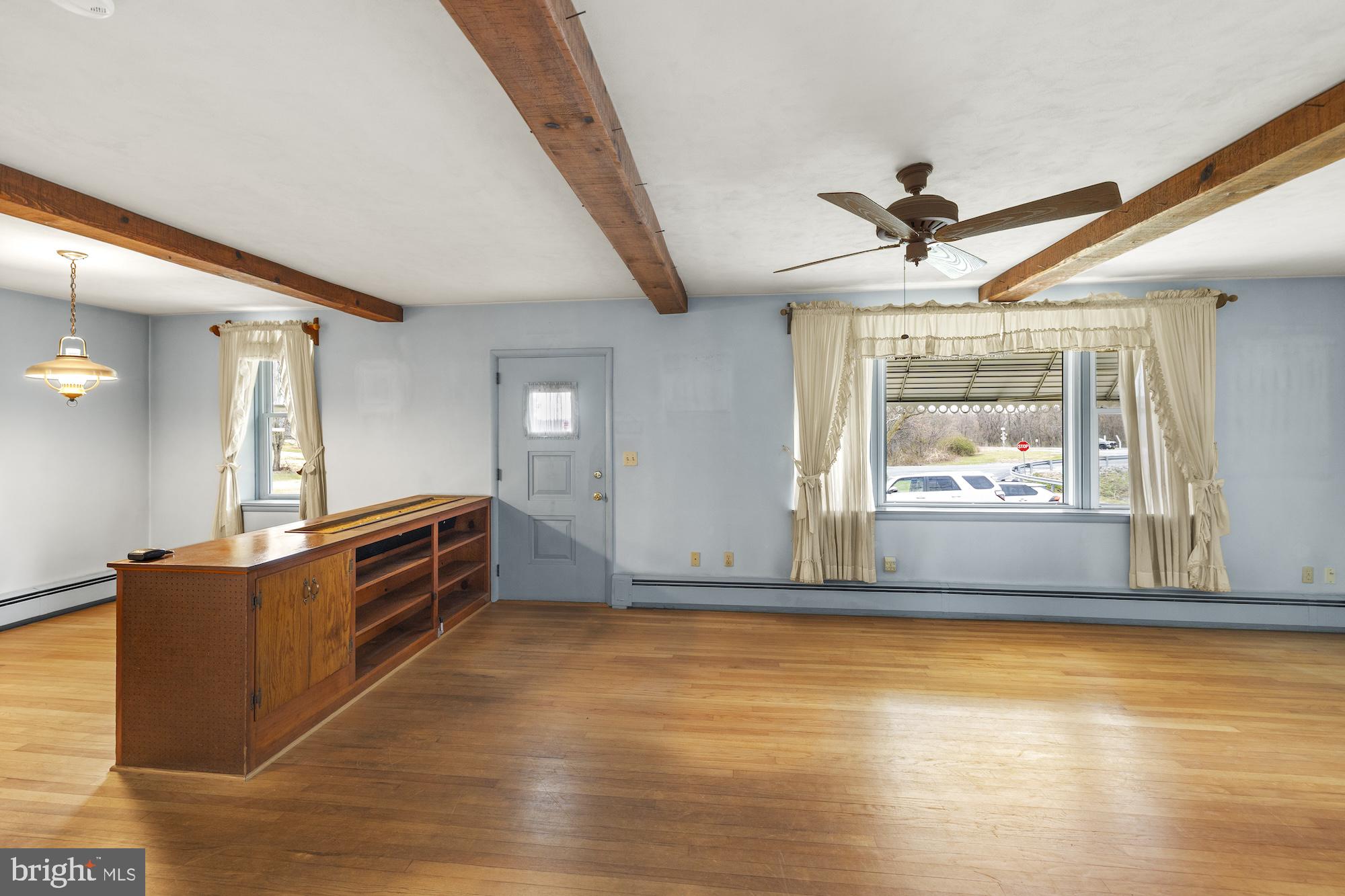 80 Becker Road New Oxford, PA 17350 - Photo 6 of 61 Gallery Image 6