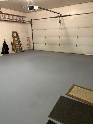 $3,200 | 2024 Westfield Drive, Gurnee, IL 60031