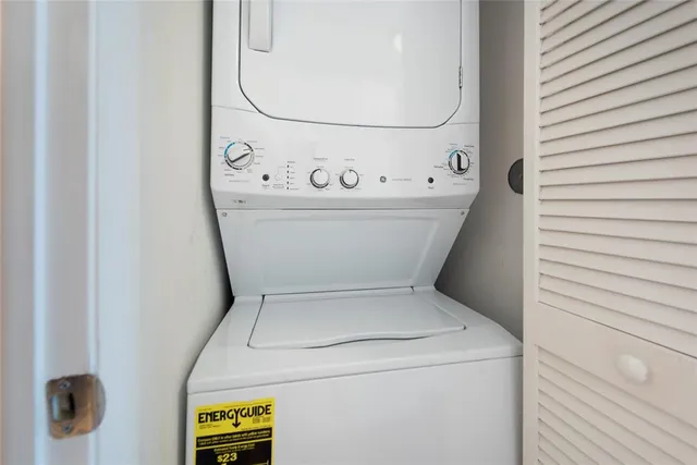 $449,000 | 41 Southeast 5th Street, Unit 1315, Miami, FL 33131