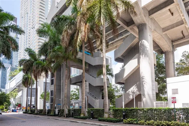 $449,000 | 41 Southeast 5th Street, Unit 1315, Miami, FL 33131