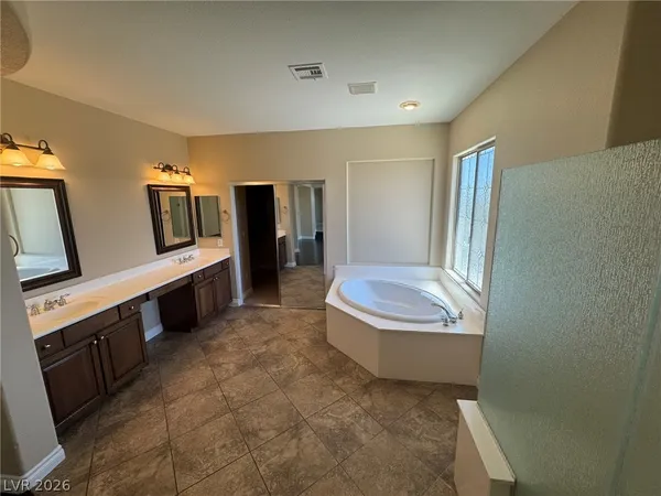 $4,500 | 10088 Keifer Valley Street, Las Vegas, NV 89178