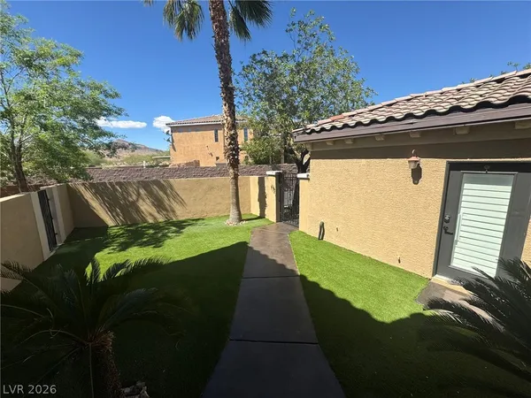 $4,500 | 10088 Keifer Valley Street, Las Vegas, NV 89178