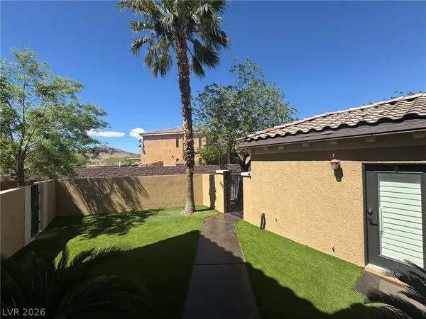 $4,500 | 10088 Keifer Valley Street, Las Vegas, NV 89178