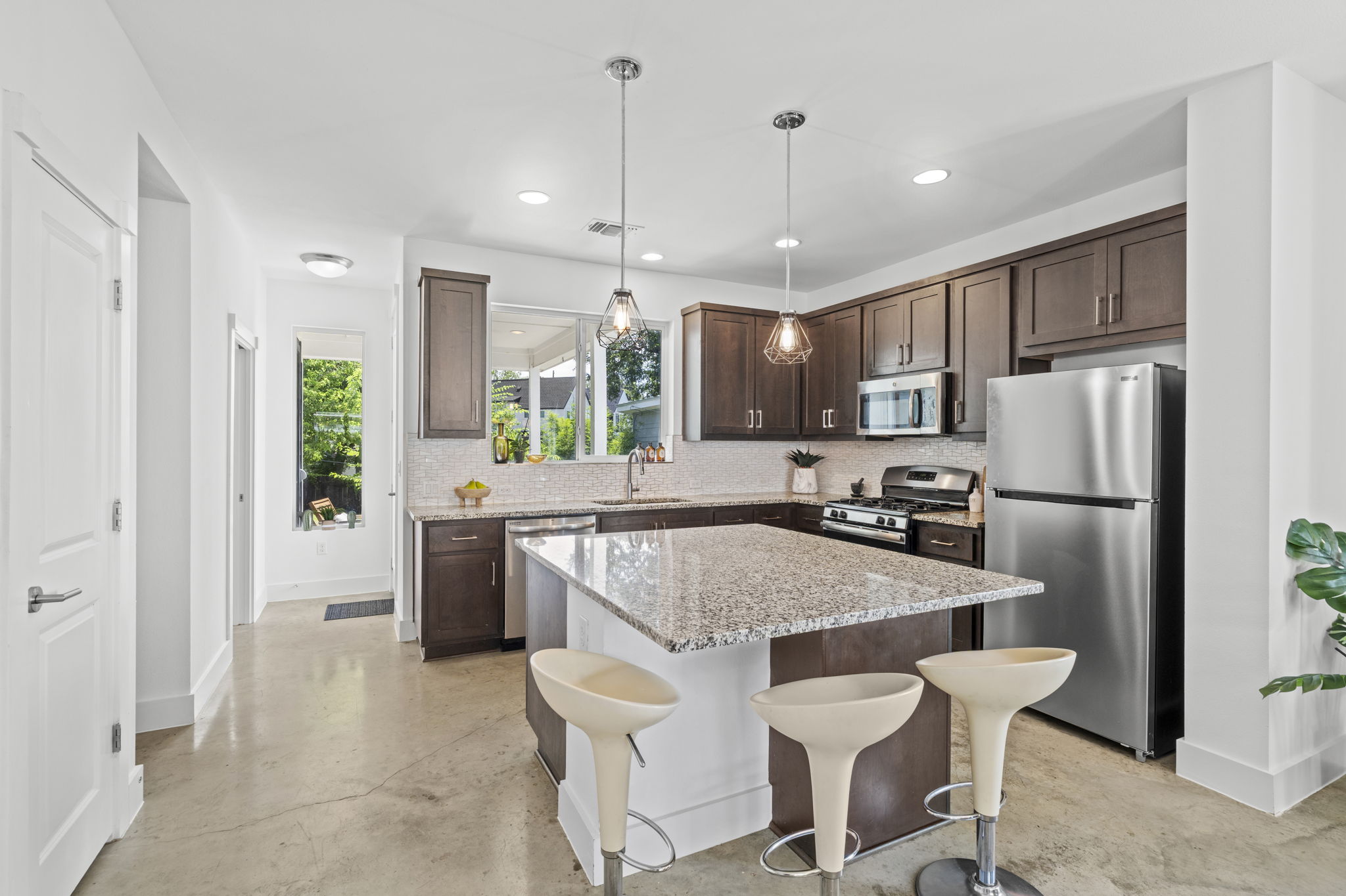 1705 B Perez Street Austin, TX 78721 - Photo 1 of 31