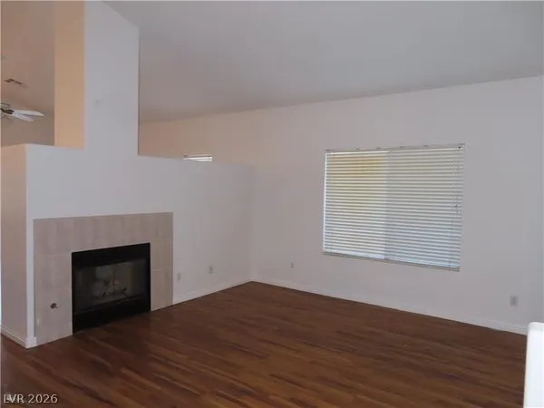 $2,200 | 676 Hitchen Post Drive, Henderson, NV 89011
