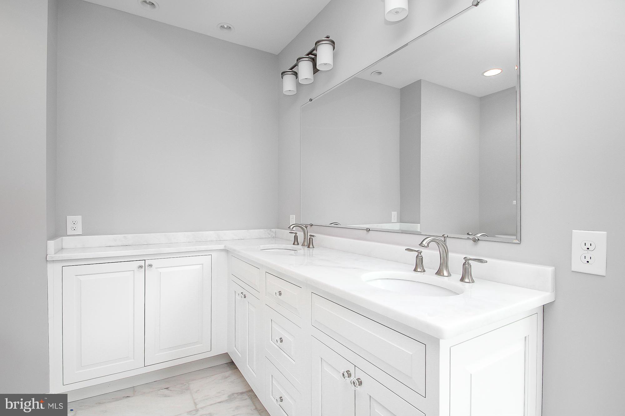 5101 Roland Avenue Baltimore, MD 21210 - Photo 14 of 30 Bath (Master)