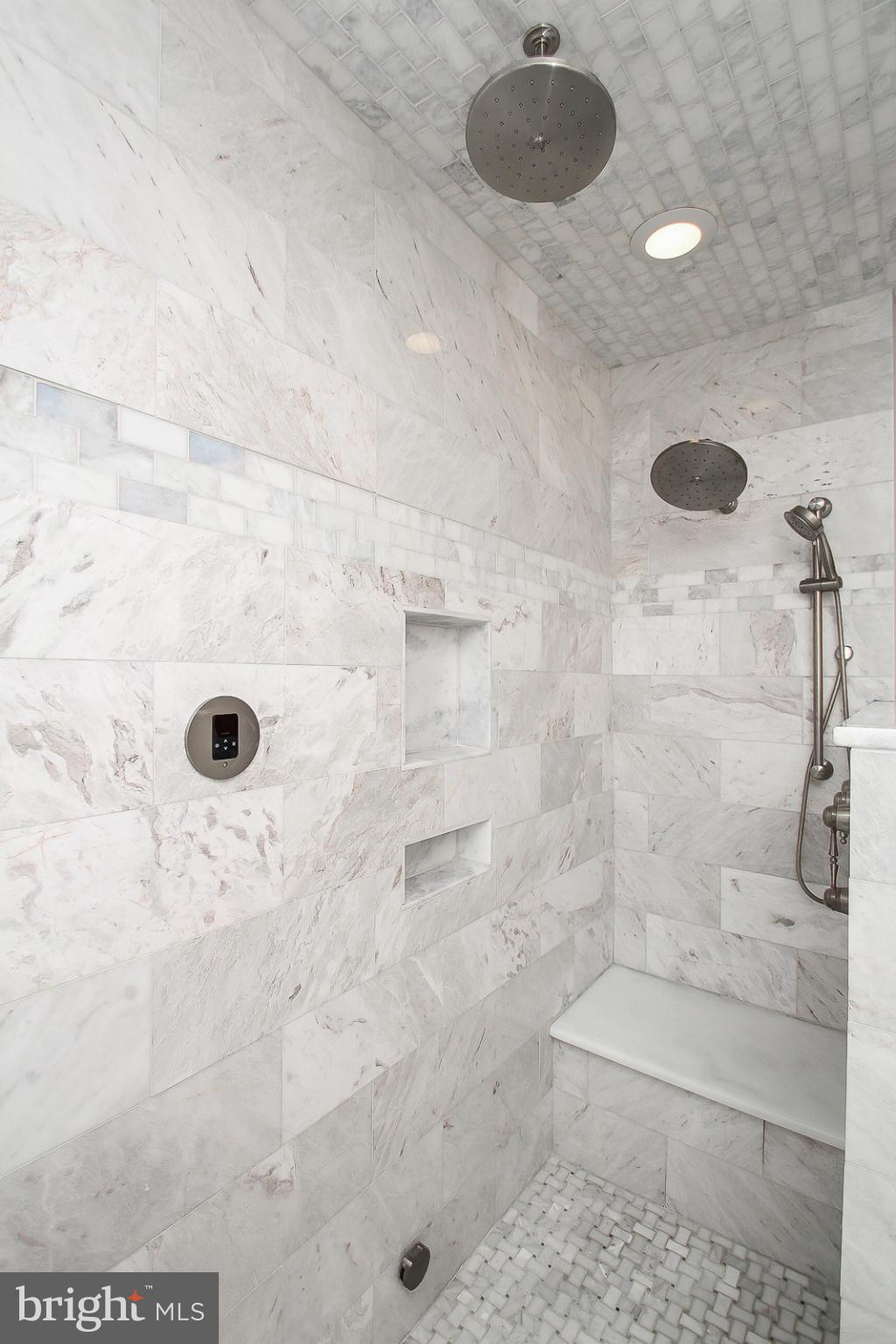 5101 Roland Avenue Baltimore, MD 21210 - Photo 16 of 30 Bath (Master)